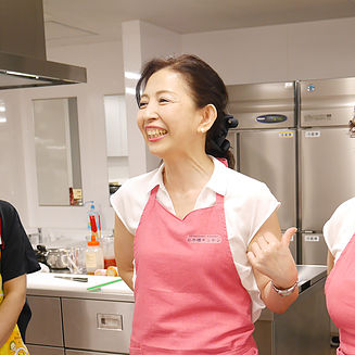 Cooking instructor Atsumi